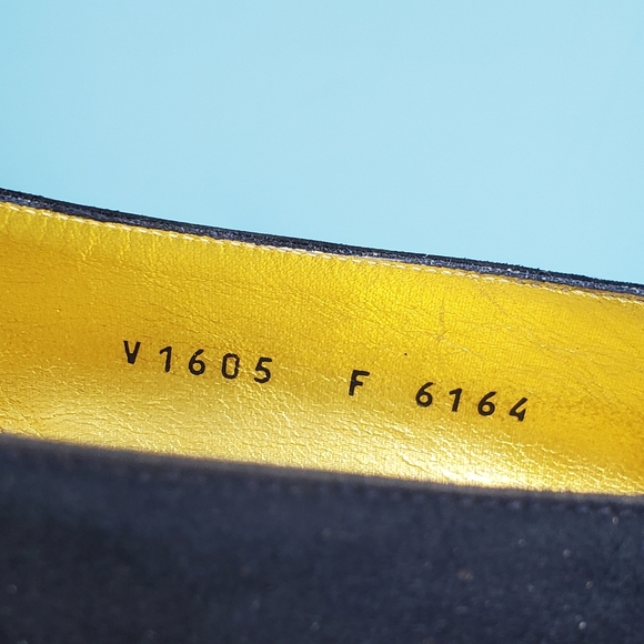 Bruno Magli blue velvet with gold pattern heels - Picture 8 of 12